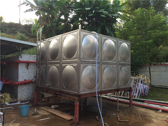 不銹鋼水箱購(gòu)買后需要注意些什么?