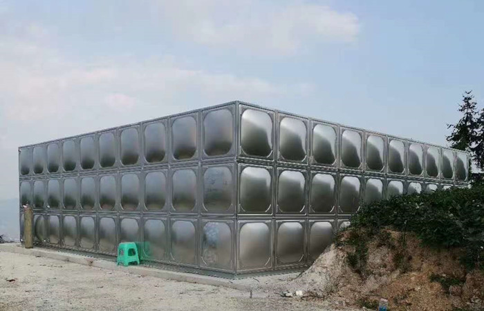 為什么你的不銹鋼水箱長(zhǎng)了青苔？其實(shí)都是因?yàn)樗?></a></dt>
<dd>
<h3><a href=